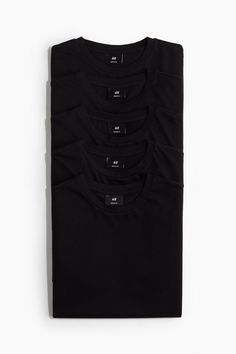 Regular-fit T-shirts in lightweight cotton jersey with a comfortable  classic silhouette. Round  ribbed neck and a straight-cut hem. Straight Cut, Black Men, H&m, T Shirt, Black