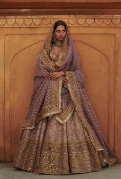 Beautiful Lehengas, Indian Outfits Lehenga, Wedding Lehenga Designs, Pakistani Clothes, Indian Bride Outfits, Bridal Lehenga Collection, Traditional Indian Dress, Red Lehenga