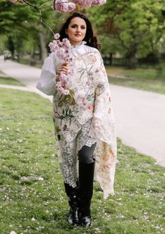 Step into a floral garden with this exquisite linen printed scarf adorned with a captivating beige bold leaf lace. Crafted from breathable linen fabric, it offers a refreshing and comfortable feel. The exquisite bold leaf lace pattern adds an element of sophistication, making it a statement accessory. This versatile scarf effortlessly enhances both casual and formal outfits. Beige Floral Print Scarves For Spring, Beige Floral Print Scarf For Spring, Cream Floral Print Scarves For Spring, Cream Bohemian Shawl For Spring, Spring Shawl With Lace Trim, Beige Silk Scarf For Spring, White Bohemian Silk Scarf With Floral Print, White Bohemian Silk Scarf For Spring, Bohemian Lace Shawl For Spring