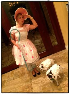 I need to do this for Halloween with my dogs @Lauren Davison Davison Beard we should walk around my neighborhood with roxy savanna emma and charlie Dog And Owner Costumes, Toy Story Halloween, Puppies Golden Retriever, Puppy Golden Retriever, Pet Parade, Sheep Dogs