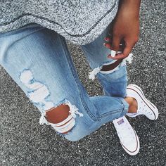 Pinterest: maiaoconnorr Mode Inspo, Outfits Casuales, Ripped Jeans, Passion For Fashion, Autumn Winter Fashion