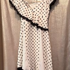 Brand New Boohoo Black And White Polka Dot Dress Size 8, See Pics Fir Details , Very Clean , Store In Clear Plastic Bag . Polka Dot Dress With Lace Trim For Spring, Chic Polka Dot Dresses With Lace Trim, Fitted Polka Dot Dress With Lace Trim, Ivory Formal Dress, Burgundy Short Dress, Sequin Blazer Dress, Asymmetric Bodycon Dress, 80s Prom Dress, Blue Velvet Dress