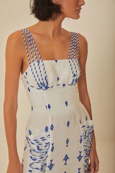 Off-White Graphic Fishes Euroflax™ Premium Linen Maxi Dress – FARM Rio Off The Shoulder White Dress Summer, Marine Inspired Fashion, Couture Runway 2024, Palm Beach Clothing Style, Classic Resort Wear, Blue And White Stripe Dress, Costa Rica Wedding Guest Attire, Printed Dress Designs, Linen Printed Dress