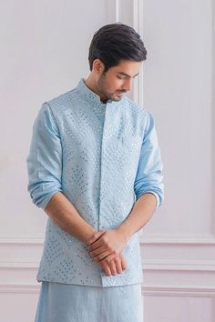 Outdoor Mehndi, Nehru Jacket With Kurta, Nehru Jacket For Men, Boys Kurta Design, Groom Dress Men, Kurta Pajama Men