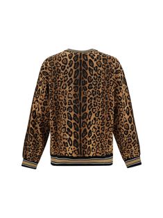 96% Cotton, 4% Elastane Leopard Print Sweatshirt, Feminine Chic, Stefano Gabbana, Top Designer Brands, Engineered Garments, Print Sweatshirt, High End Fashion, Italian Style, Printed Sweatshirts