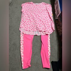 Women’s Outfit. Crown And Ivy “Cabana” Line. Both Pants And Leggings Size Xl And Still Have The Tags. Fitted Casual Matching Set Sleepwear, Casual Fitted Matching Set Sleepwear, Casual Fitted Sleepwear Matching Set, Casual Fitted Sets For Pajama Party, Casual Stretch Sets For Playwear, Crown And Ivy, Pants And Leggings, Ivy, Pant Jumpsuit