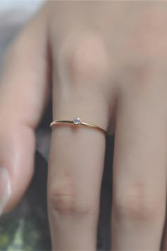 Hand Jewelry Rings, Gold Rings Simple, Sterling Silver Jewelry Rings, Chique Outfits, Indian Jewellery Design Earrings, Gold Rings Fashion, Gold Ring Designs, Ringe Gold, Small Circle