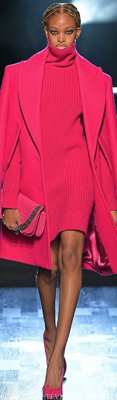 Fashion Trend Board, 2022 Fashion Show, Fall Fashion 2022, Michael Kors Fashion, Fashion Forecasting, Classy Work Outfits, Michael Kors Collection