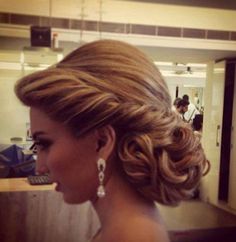 Hairstyles For Gowns, Mother Of The Bride Hair, Special Occasion Hairstyles, Pinterest Hair, Fancy Hairstyles, Different Hairstyles, Love Hair, Hair Today, Bride Hairstyles