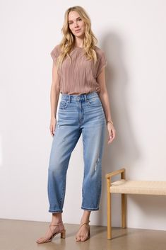 A bowed, tapered leg creates the chic silhouette of these EVEREVE barrel jeans, featuring a high-rise fit, ankle-length hems, and distressed cotton-blend denim for a vintage feel. Pair with a tee and slides during the day, then switch to a blouse and heels for a night-out look. Spring Casual Tapered Leg Jeans, High Rise Tapered Cropped Jeans For Spring, Spring High Rise Tapered Cropped Jeans, Chic Dark Wash Tapered Leg Cropped Jeans, Cropped Tapered Jeans With Frayed Hem, Chic Spring Mom Fit Cropped Jeans, Chic Light Wash Cropped Jeans For Work, Spring Cropped Tapered Jeans, Chic Light Wash Tapered Leg Jeans