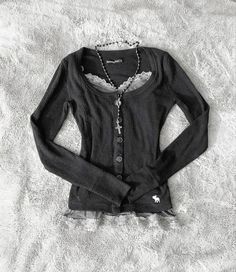 fashion Abercrombie Outfits 2000s, Lacy Long Sleeve Shirt, Tops With Lace Trim, Y2k Tops Long Sleeve, Outfit Inspo Long Sleeve, Cute Y2k Tops, Doll Top Outfit, Baby Doll Top Outfit, Ribbed Clothing