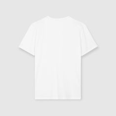 Partch blank Must T-Shirt Crew Neck Short Sleeves in White Regular Fit. Crafted from a luxury organic cotton fabric that is soft, breathable and comfortable. This tee is the perfect example of an elevated basic. Features a premium label branded in red, for an impactful yet minimalist branded look. White T Shirt For Design, White T Shirt Png, T Shirt Design White, White Shirt Png, Blank White T Shirt, Plain White Tshirt, Shirts For Teens Boys, Plain White Shirt, Plain White T Shirt