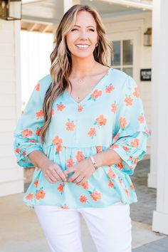 Experience the perfect blend of style and comfort with this mesmerizing top! The layered sleeve look adds a touch of elegance while the pretty mint color and floral pattern make it perfect for a brunch date! Elevate your wardrobe with this versatile and chic top! 100% Polyester Chic Top, Mint Color, Jeggings, Pattern Making, Size 12, Floral Pattern, Mint, Wardrobe, Floral