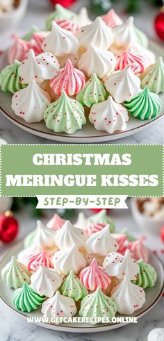 Light and festive Christmas Meringue Kisses, perfect for easy Christmas dessert ideas. Homemade Meringue Cookies, Christmas Meringue Cookie, Christmas Cookies Meringue, Christmas Meringue Kisses, Christmas Desserts Baking, Merengue Cookies Christmas, Cute Holiday Baking Ideas, Christmas Treat Platter Ideas, Mint Desserts For Christmas