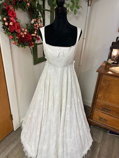 Handmade Wedding Dress, Wedding Dress Gown, Hibiscus Pattern, Handmade Wedding Dresses, Tiny Bow, Vintage Gowns, Large Dress, Wedding Goals, Dress Gown