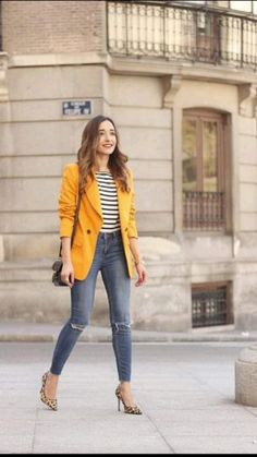 Yellow Blazer Outfits For Women, Mustard Blazer Outfit, Yellow Jacket Outfit, Yellow Blazer Outfit, Mustard Blazer, Black Trousers Casual, Top With Jeans, Blazer Outfits Casual, Mustard Yellow Color