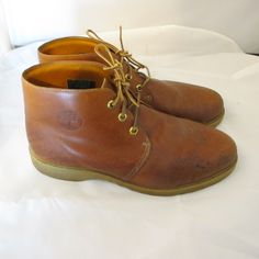 Vintage Men’s Timberland Chukka Shoes Boots 10.5 Wide Made In Usa. Hard To Find Pair. Quality Construction Throughout, Especially When Compared To New Timberlands. Style Number 10552, Good Condition They Do Have Some Cosmetic Wear Please See Photos Vintage Lace-up Chukka Boots With Leather Footbed, Vintage Lace-up Chukka Boots With Rubber Sole, Vintage High-top Chukka Boots With Rubber Sole, Vintage Low-top Boots With Rubber Sole, Vintage Leather Low-top Boots, Low-top Timberland Boots With Rubber Sole, Timberland Low-top Boots With Rubber Sole, Timberland Leather Low-top Boots, Timberland Low-top Boots With Vibram Sole