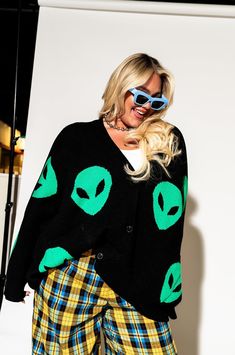 LALA ORIGINAL: Too Cool For You Oversized Alien Cardigan in Black – Dressed in Lala Alien Sweatshirt, Satin Playsuit, Dressed In Lala, Lavender Background, Green Alien, Nylon Dress, Street Style Edgy, Lavender Dresses, Blazer Set