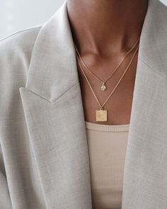 W E A R I N G ▪ A R T - 18K Vermeil Square-shaped Necklace - - 18K Gold Vermeil - You will receive one Square-shaped Necklace made of a solid 925 sterling silver and gold plated with a thick layer of 18k gold. Choose your length of chain between 45cm (17,7 inches) and 50cm (19,6 inches). D E T A I L S : ▪ Solid 925 Sterling Silver ▪ 18K Gold Vermeil Necklace ▪ Hypoallergenic ▪ Nickel-free ▪ Made in Europe See also: ROSE NECKLACE: https://www.etsy.com/listing/670054681/rose-necklace-24k-gold-verm Necklace Stacking, Square Necklace, Pretty Pendant, Necklace Layering, Floral Pendant, Rose Necklace, Square Pendant, Solid Gold Jewelry, Layering Necklace