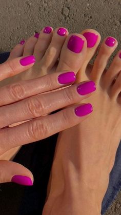 Pedicure Colors, Nagellack Trends, Toe Nail Color, Pink Nail, Manicure Y Pedicure, Fancy Nails, Chic Nails, Nail Polish Colors, Nail Manicure