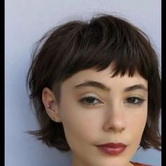 Pixie Mullet Undercut, Very Short Hair With Fringe, Short Bangs With Short Hair, Ear Length French Bob, Short Shag Undercut, Short Hair Small Face, Short Fringe Short Hair, Short Haircut Fringe, Berlin Haircut Woman