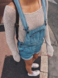 Bohol, Outfit Jeans, Rory Gilmore, Mode Inspiration, Looks Style, My Dream Closet, Outfits Casuales, Primavera Estate, Street Styles