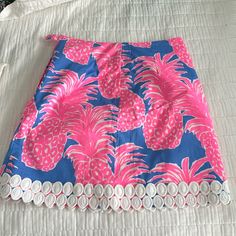 Never Worn Size 2 Palm Tree Print Lilly Pulitzer Skirt With Lining Underneath. Vacation Pink Skirted Skort, Pink Skirted Skort For Vacation, Pink Cotton Mini Skirt For Vacation, Pink Mini Skort For Vacation, Pink Cotton Mini Skirt For Beach, Palm Tree Print, Tree Print, Palm Tree, Palm Trees