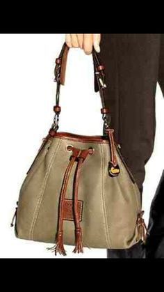 Dooney Baggage Claim, Best Purses, Designer Purses, Swag Bag, Handbags And Purses, Leather Bag Women