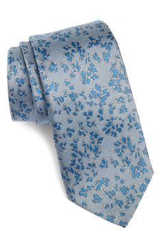 Tonal blossoms bring understated detail to a luxe tie crafted from Italian silk jacquard. 3 1/4" width; 56 1/2" length 100% silk Spot clean Made in Italy Tie Crafts, Tie Pattern, Ties For Men, Chain Strap Bag, Grey Tie, Floral Shoes, Mens Scarves, Scarf Men, Ties Mens