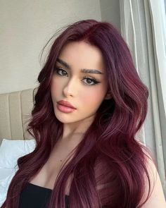 Explore 2024's Trending Red Hair Colors: Ruby, Copper & Burgundy Shades Plum Hair, Hair Color Burgundy, Red Heads, Hair 2024, Pretty Hair Color