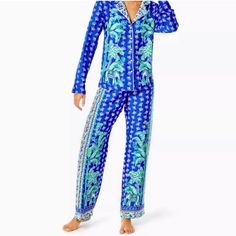 Style: Pj Woven Top Print: Fan Favorite Color: Blue Grotto Size: Xs & S Msrp: $118 Excellent Condition Brand New With Tags Blue Long Sleeve Sleepwear For Vacation, Favorite Color Blue, Blue Grotto, Woven Top, Blue Purple, Lilly Pulitzer, Women's Intimates, Favorite Color, Blue And Purple