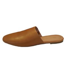 Madewell The Cory Mules Size 10 English Saddle Leather Honey Brown Like New!! Honey Brown Color, English Saddle, Madewell Shoes, Honey Brown, Saddle Leather, Mule Clogs, Mules Shoes, Brown Color, Saddle