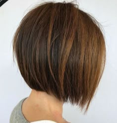 Inverted Bob for Fine Hair Bob Haircuts For Fine Hair, Angled Bob Haircuts, Hairstyles For Fine Hair, Bob Haircut For Fine Hair, Best Hairstyle, Awesome Hair, Bob Hairstyles For Fine Hair, Haircuts For Fine Hair