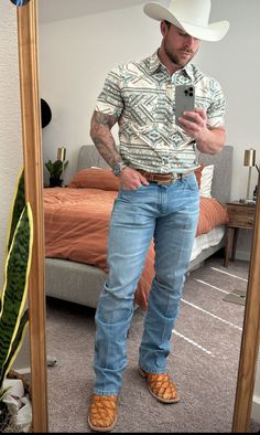 Men’s Nfr Outfit, Styling Cowboy Boots Men, Wranglers Outfit, Vaquero Outfit Men, Western Cowboy Outfit For Men, Men’s Western Fashion, Casual Western Outfits Mens, Dressy Cowboy Outfits Men