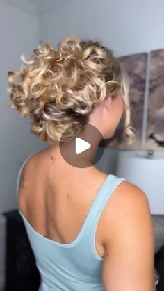 Candace Stuller on Instagram: "3 Minute Hairstyle! & I didn’t feel as though it ruined my curls! ⁣ ⁣ Yes or no?! I also think this could work for a gym hairstyle! ⁣ ⁣ *I straightened my claw clips after a trip to the bathroom so they were even 🤣 for shorter hair put them farther down- longer hair a little farther up. So easy to take out since you’re not actually pulling the hair through. ⁣ ⁣ #curlyhairstyles #updotutorial #easyhairstyle #hairblogger"