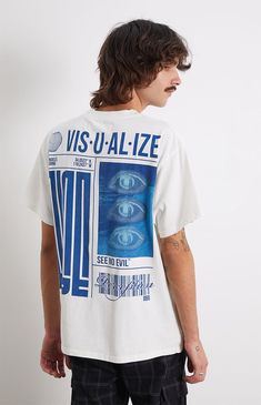 Change your perception in the newest Visualize Oversized T-Shirt from yours truly. This everyday tee features a crew neckline, short sleeves, a relaxed fit, and custom graphics printed front & back. Crew neckline Short sleeves Oversized fit Front & back graphics Model is wearing size medium Model Measurements: 6'1 Height, 31" Waist, 32" Inseam PacSun Mens Visualize Oversized T-Shirt - White size Large Oversized Tee Outfit, Minimal Shirt Design, Shirt Typography, Typography Designs, Men Chest, Pacsun Mens, Shirt Making, Shirt Design Inspiration, Inspo Board