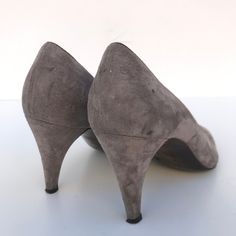 "Vintage Bruno Magli Grey Suede Leather Pumps Almond Toe 7 Heels heel height: 3\" details: classic design, grey interior flaws: very minor wear marked size: 7B made in Italy Excellent Vintage Condition" Grey Interior, Bruno Magli, Womens Pumps, Old Shoes, Gray Interior, Grey Suede, Slingback Heel, Gray Suede, Leather Pumps