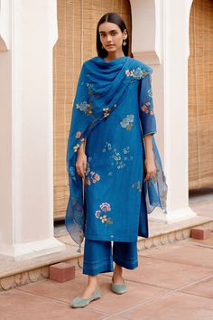 Sapphire blue kurta with thread applique embroidery in floral pattern. Paired with matching pant and dupatta. - Aza Fashions Blue Unstitched Suit For Spring Festive, Blue Partially Stitched Unstitched Suit For Spring, Blue Fitted Straight Kurta Pant Set, Elegant Blue Pant Set With Resham Embroidery, Blue Fitted Pant Set With Straight Kurta, Blue Sharara With Chikankari Embroidery For Spring, Blue Chikankari Embroidered Sharara For Spring, Spring Blue Sharara With Chikankari Embroidery, Blue Chikankari Embroidery Sharara For Spring