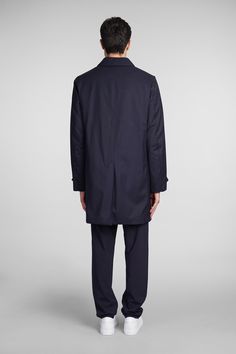 100% Polyamide, 100% Polyester, 85% Virgin Wool, 15% Polyurethane Tailored Outerwear With Button Closure And Spread Collar, Classic Blazer With Padded Collar For Work, Formal Outerwear With Concealed Placket And Spread Collar, Tailored Outerwear With Concealed Placket And Spread Collar, Formal Gabardine Outerwear With Pockets, Business Blazer With Padded Collar And Long Sleeves, Business Blazer With Padded Collar, Long Sleeve Gabardine Blazer For Business, Formal Single-breasted Gabardine Outerwear