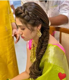 Bred Hairstyles Indian, Traditional Saree Look For Pooja, Braids For Saree, Side Braid Hairstyles Indian, Traditional Hairstyles Indian, Braided Hairstyles For Saree, Indian Traditional Hairstyles, Traditional Hairstyle For Saree, Desi Hairstyles