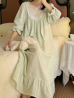 Summer French Vintage Pajamas Nightgowns Sleepwear Ruffles Princess Sweet Girl Nightdress Women Princess Nightgown Vintage, Vintage Nightgown For Sleepovers, Vintage Cotton Sleepwear With Ruffles, Princess Nightgowns Cotton, Vintage Cotton Ruffled Sleepwear, Vintage Loungewear, Vintage Pajamas, Pajama Dress, Sleep Dress