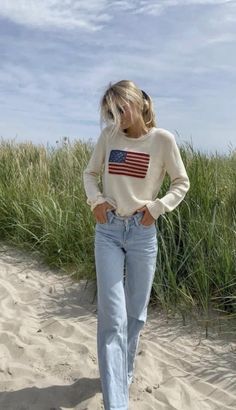 Coastal Grandma Beach Outfit, East Coast Aesthetic Outfits Winter, Beach Pics Outfits, Coastal Sweater Outfits, East Coast Beach Aesthetic Outfits, Coastal Grandma Sweater, Coastal Grandmother Sweater, Beach Granddaughter Aesthetic Outfits, Coastal Granddaughter Sweatshirt