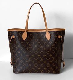 Shop at Canada's largest selection of preloved Louis Vuitton bags. Louis Viouton Purse, Louis Viouton, Rich Girl Outfits, Bridal Hair Inspiration, Oh Yes, Beautiful Handbags, French Twist