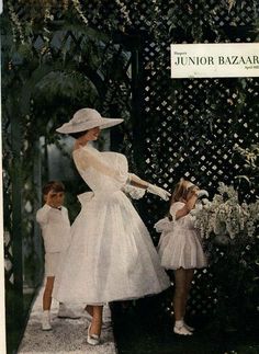 Bazaar Magazine, Harpers Bazaar Magazine, 1950s Wedding, Fashion Magazine Cover, Vintage Fashion Photography, Ideas Photography, Vintage Glam, Vintage Bride, Harper's Bazaar