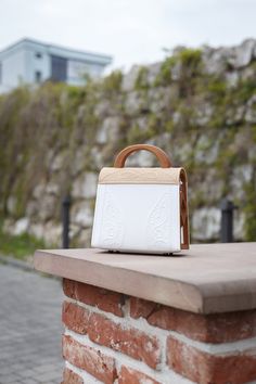 White Double Handle Satchel As Gift, White Double Handle Box Bag For Gift, White Double Handle Box Bag Gift, Modern White Box Bag For Gift, White Top Handle Satchel As Gift, White Top Handle Satchel For Gift, White Handheld Satchel As Gift, White Handheld Satchel For Gift, White Handheld Satchel As A Gift