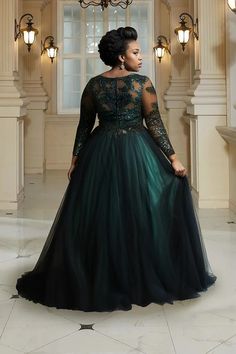 Xpluswear Design Dress Only- Xpluswear.com Evening Party Gowns Elegant, Plus Size Emerald Green Dress, Plus Size Elegant Dresses Classy, Evening Gowns Green, Plus Size Green Dress, Plus Size Formal Gowns, Bridesmaid Plus Size, Plus Size Fancy Dresses, Plus Size Sequin Dress