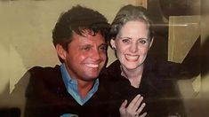 Erika Buenfil y Luis Miguel compartieron un breve romance que dejó huella en la vida de la actriz y ahora decidió revivir el momento pues Erika recordó momentos de aquella relación y habló de los intentos que ha hecho por reencontrarse con el “Sol de México”, dejando entrever que aún guarda sentimientos especiales hacia él. […]
La noticia Erika Buenfil habla de su romance con Luis Miguel fue publicada originalmente en Turquesa News.