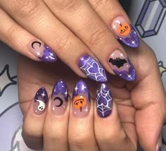 Trendy Halloween Nails, Halloween Nail Polish, Purple Halloween Nails, Artsy Nails, Black Halloween Nails, Almond Acrylic, Witchy Nails