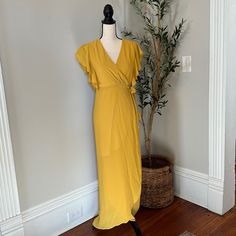 New With Tags Color: Mustard Size M Yellow Short Sleeve Maxi Dress For Party, Chic Yellow Dress For Brunch, Elegant Yellow Maxi Dress For Day Out, Elegant Flowy Yellow Maxi Dress, Elegant Yellow Dress For Day Out, Mustard Sleeveless Dress For Brunch, Chic Sleeveless Mustard Maxi Dress, Sleeveless Mustard Dress For Brunch, Sleeveless Mustard Dresses For Brunch