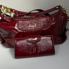 This Nwt Coach Hobo Is Done In A Shiny Crimson Leather, With Gold Hardware, The Crossbody Strap Is Included. The Coach Name Is In A Gold Metal Plate On The Front. Also Included Is The Exact Matching Coach Wallet, Which Retails For An Additional $238. Coach Retro Bags, Vintage Coach Wallet, Burgundy Bags With Interior Card Slots, Coach Hobo, Expensive Bag, Bag Names, Patent Leather Bag, Pin Up Outfits, Gold Bag